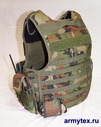   D058-W1-WD  Armor carrier,   , woodland -   D058-W1-WD  Armor carrier,   , woodland